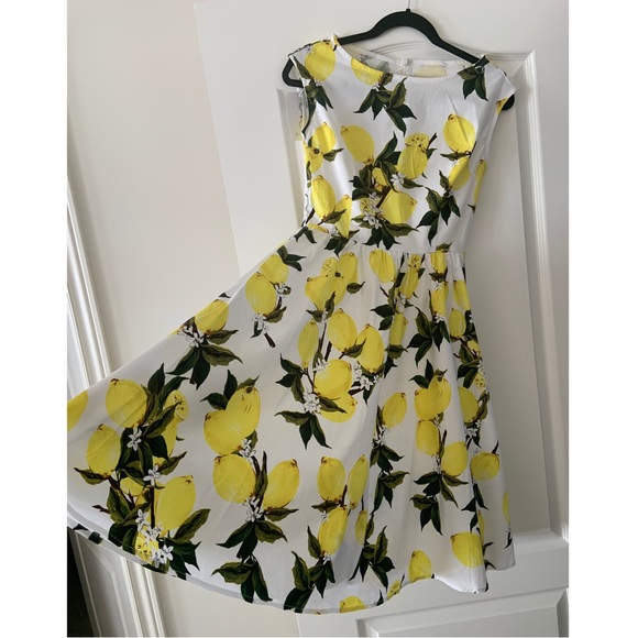 ⚠️SOLD⚠️ LEMON PRINT DRESS (SMALL) 🍋 - Picture 3 of 3